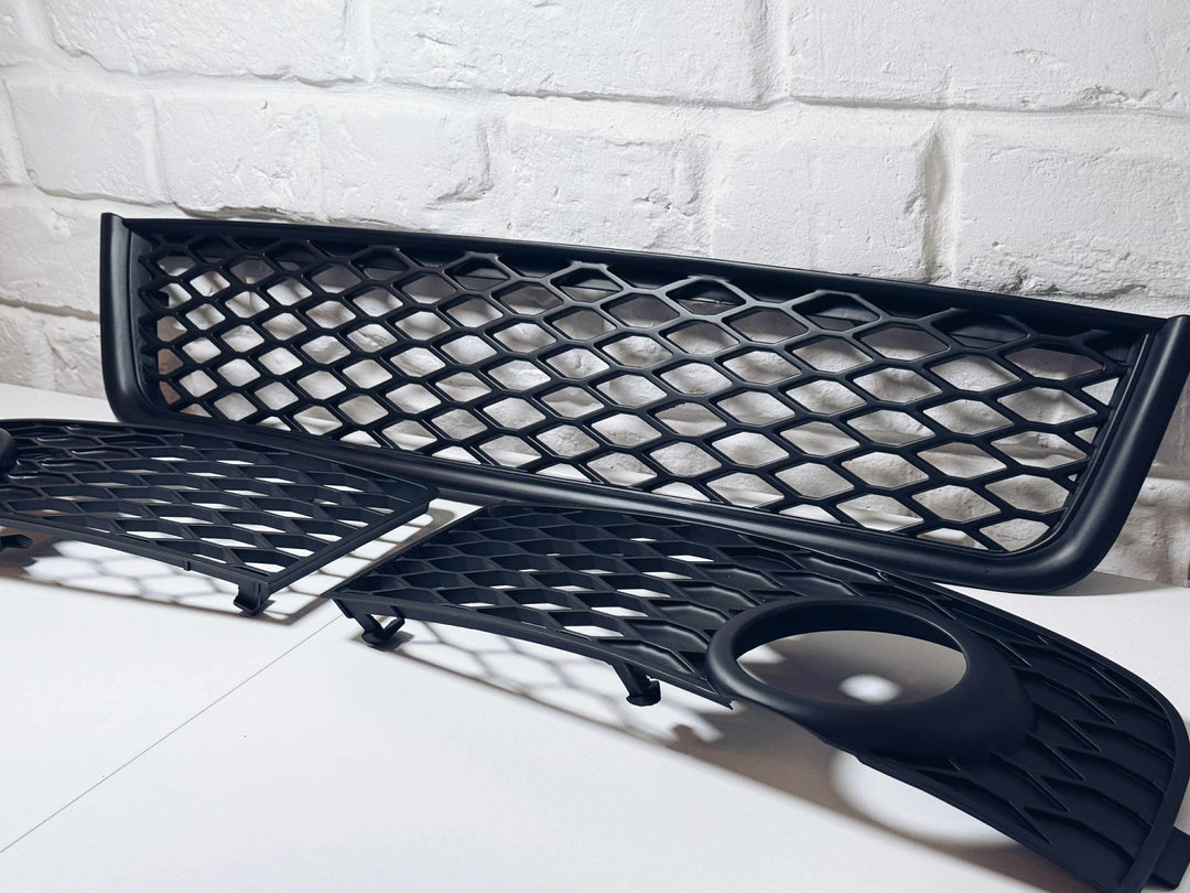 Audi A4 B6 S-line Honeycomb Bumper Grille Set – Upgrading the Front-End Design