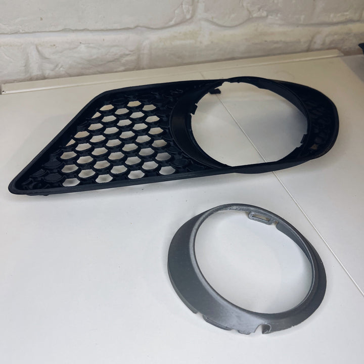 Mercedes Benz C CLASS W204 2007-2010 Pre-Facelift fog light grills