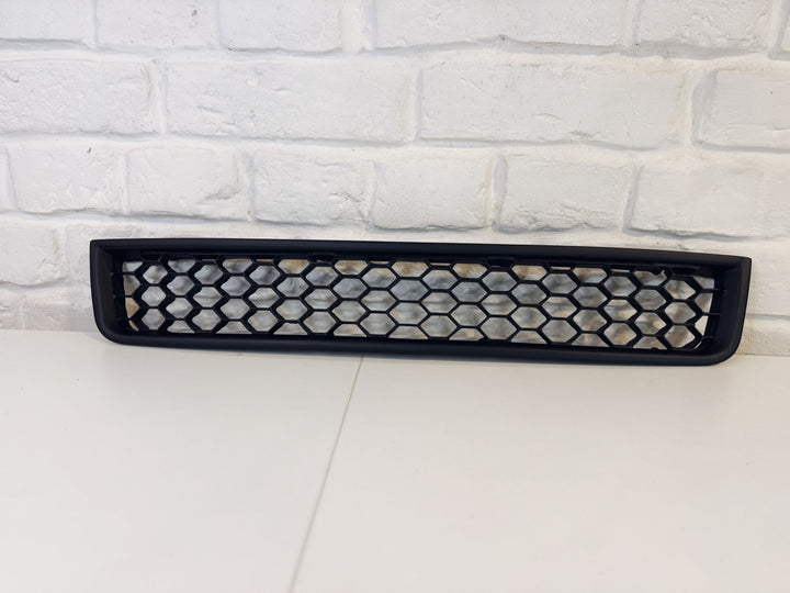 A4 B6 honeycomb grill