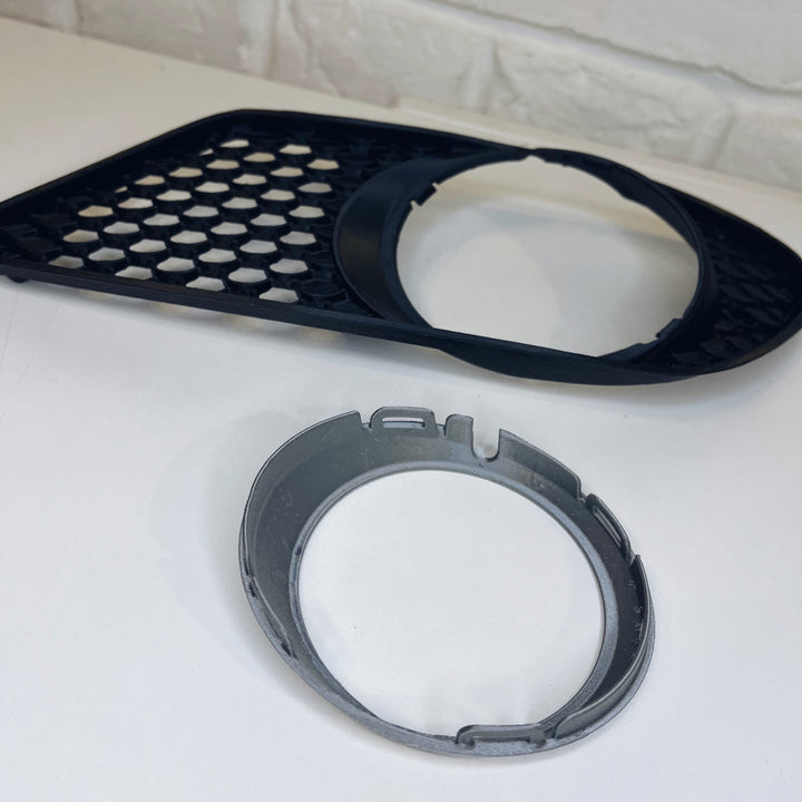 Mercedes Benz C CLASS W204 2007-2010 Pre-Facelift fog light grills