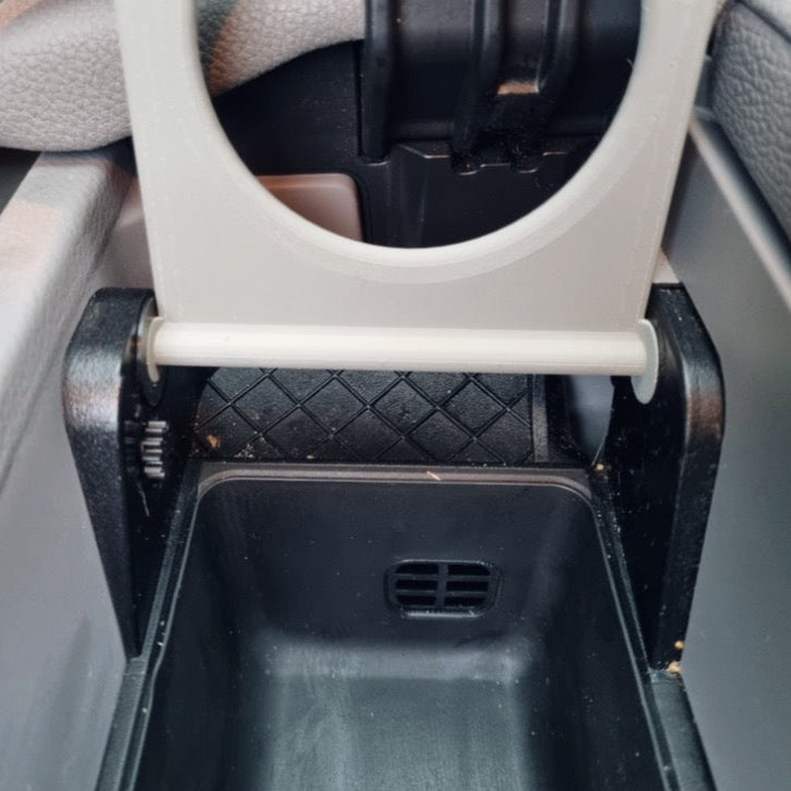 BMW 5 series E60, E61 cup holder