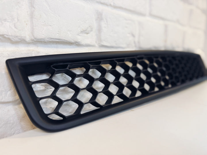 A4 B6 honeycomb grill