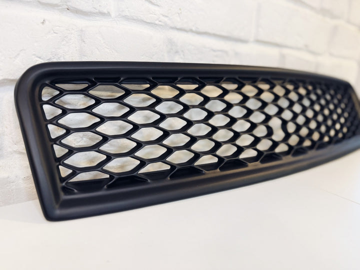 A4 B6 honeycomb bonnet grill