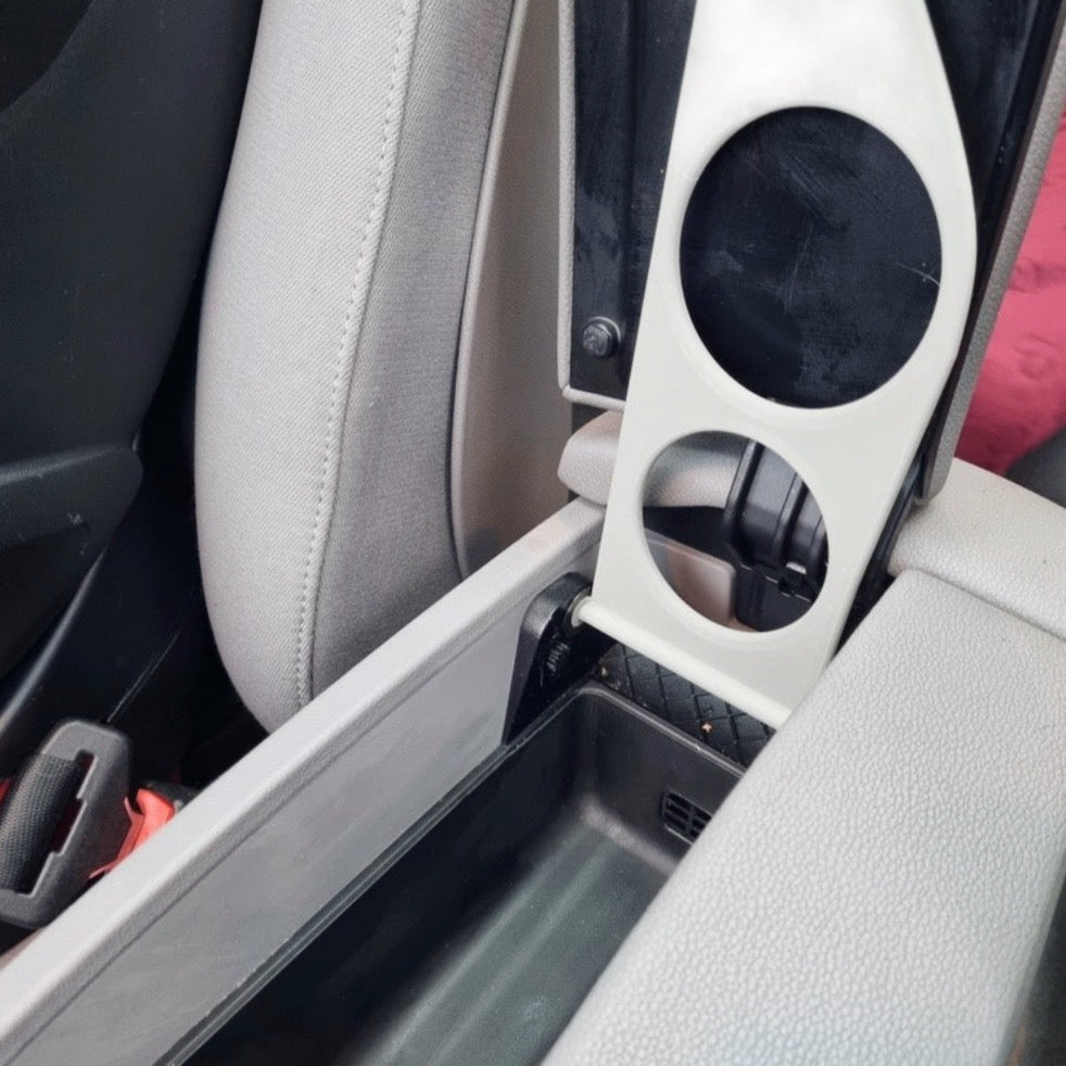BMW 5 series E60, E61 cup holder